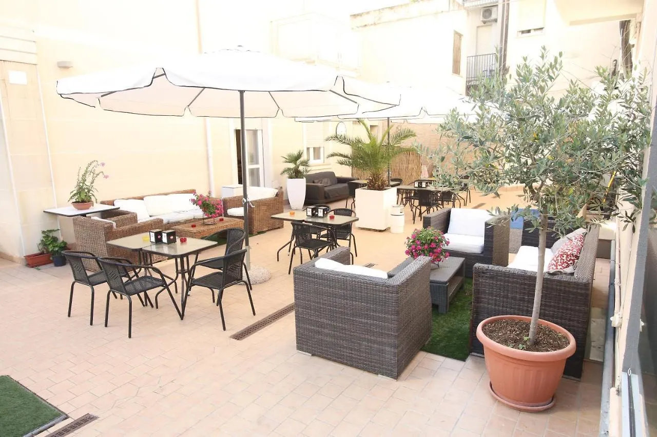 Hotel Miriam ريميني 3*,